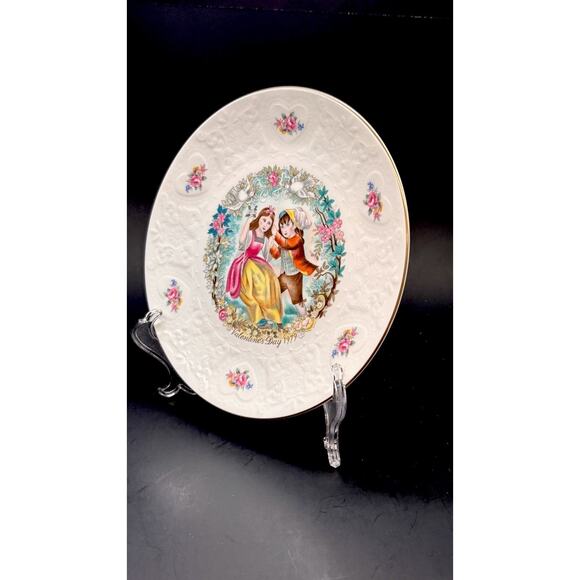 Vintage Royal Doulton My Valentine Day 1979 Collector Plate 8 1/4 " - Picture 5 of 16